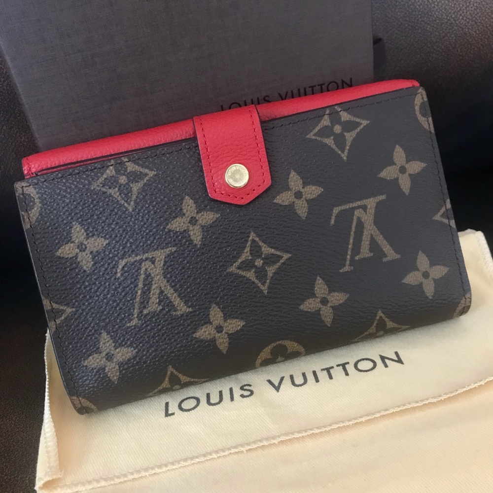 ♥️ SOLD ♥️ Louis Vuitton compact Pallas wallet - Picture 2 of 8